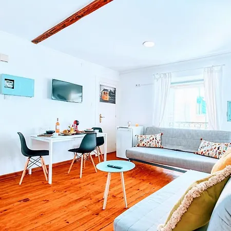 Amazing Flat In The Center Daire Lisboa